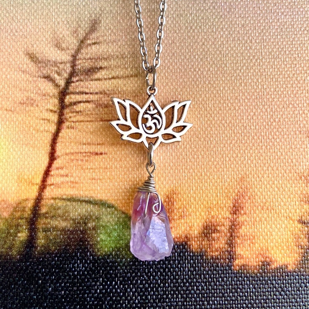 π΄ Amethyst lotus flower om sign boho necklace - Picture 3 of 8